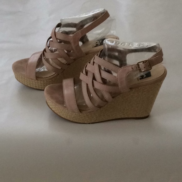 NORDSTROM LEATHER AND RAFFIA WEDGE SANDAL🌺 - Picture 2 of 4